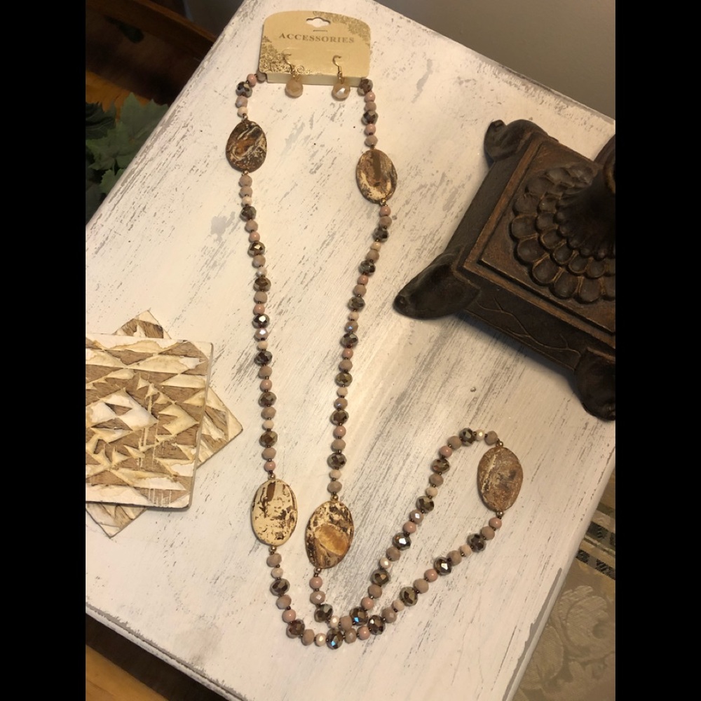Stone Beaded Necklace